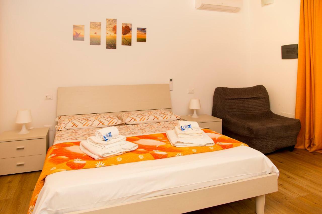 Appartamenti Vacanze Mareemare 카포오를란도 외부 사진